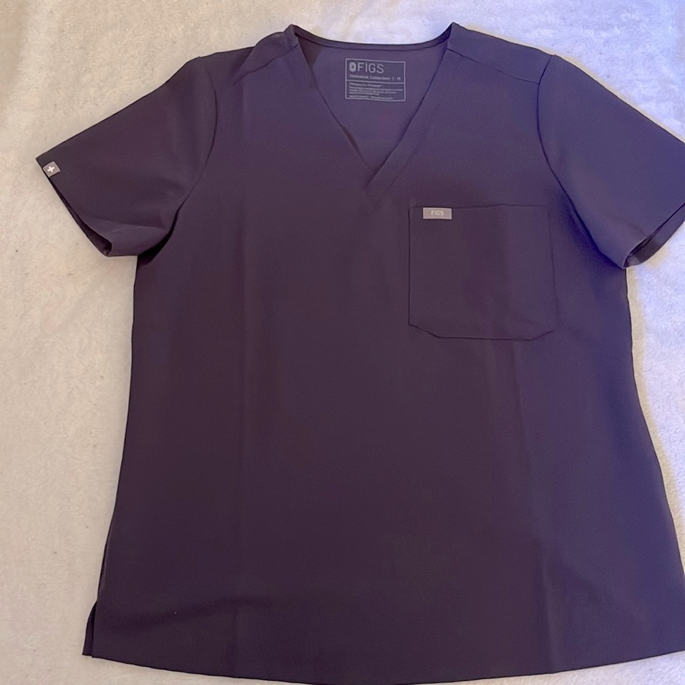 FIGS Catarina One-pocket Scrub Top